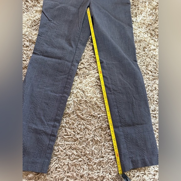 Van Heusen stretch extensible dress pants - Picture 4 of 5